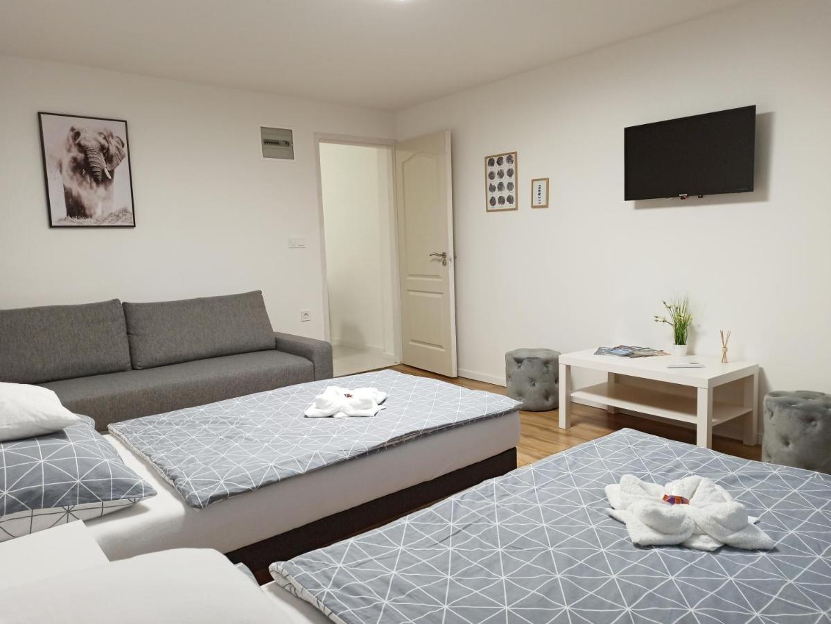 Grafit Apartmanok Хайдунанаш Экстерьер фото